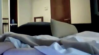 Il ragazzo ha magnificamente gonfiato il punto della sua donne maturexxx ragazza.